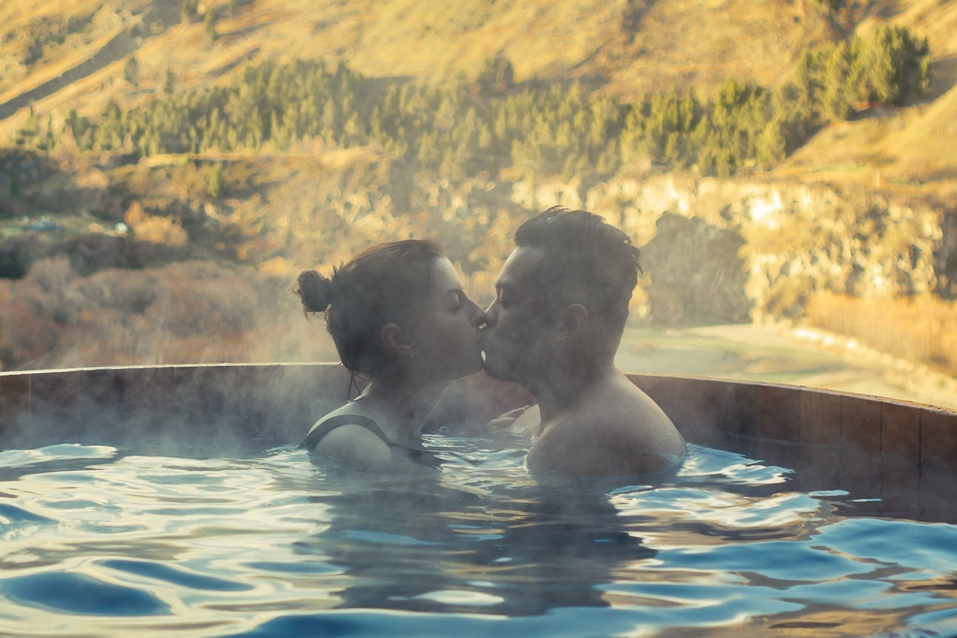 Find Holiday Lodges, Log Cabins and Cottages with Hot Tubs for the Perfect Hot Tub Getaway